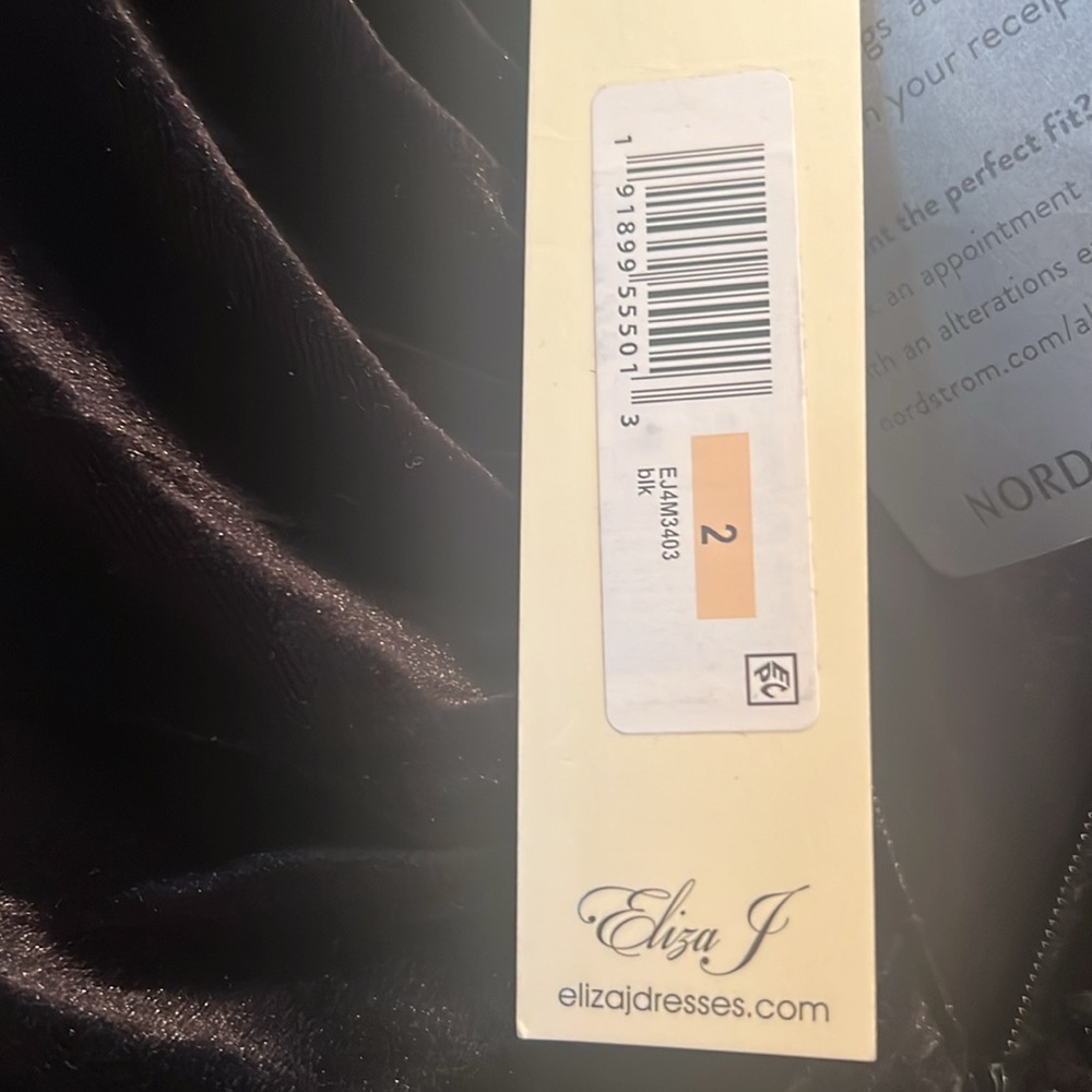 NWT ELIZA J Embellished Ruched Long Sleeve Velvet Gown SZ 2 - Picture 7 of 7